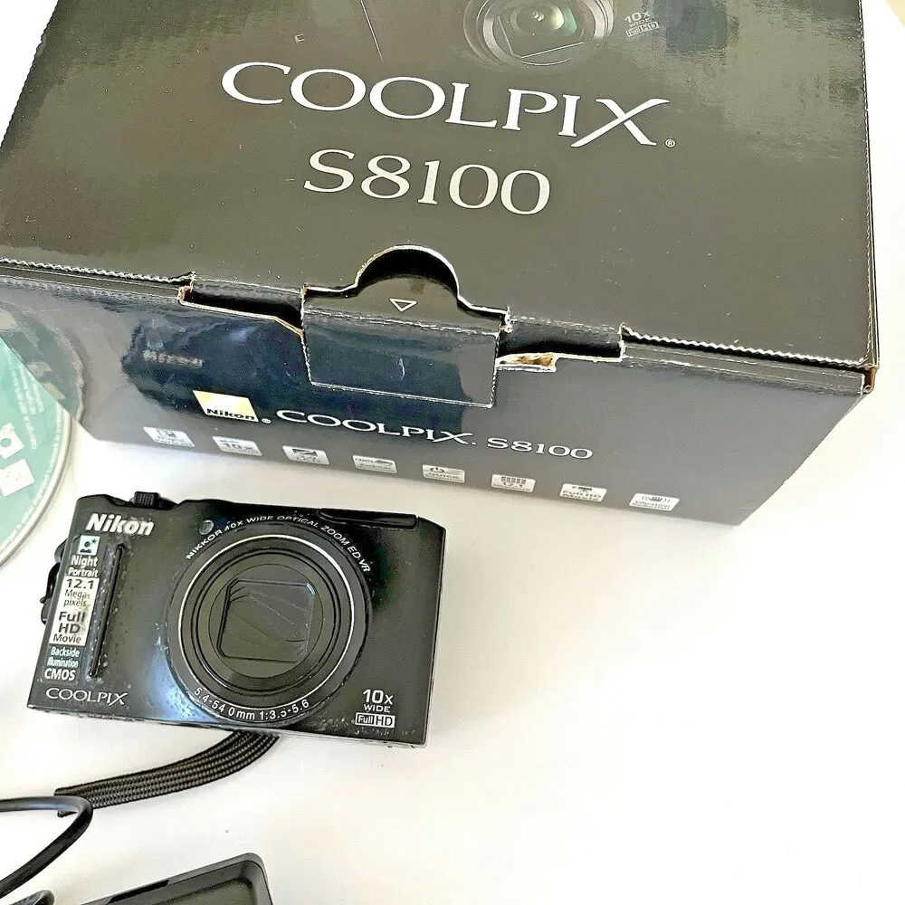 Nikon Coolpix S8100 12.1MP Digital Camera Black Tested Working w/ Charger Works